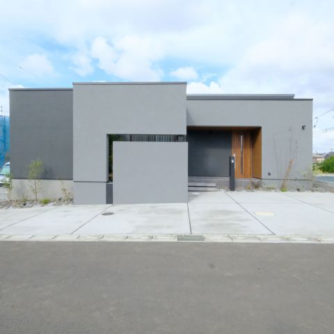 30坪平屋・スリット中庭のある家 アイキャッチ画像