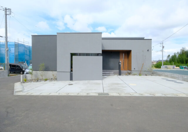 30坪平屋・スリット中庭のある家