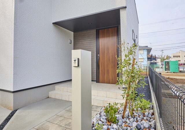 吹き抜けが生む、家族のつながりと開放感